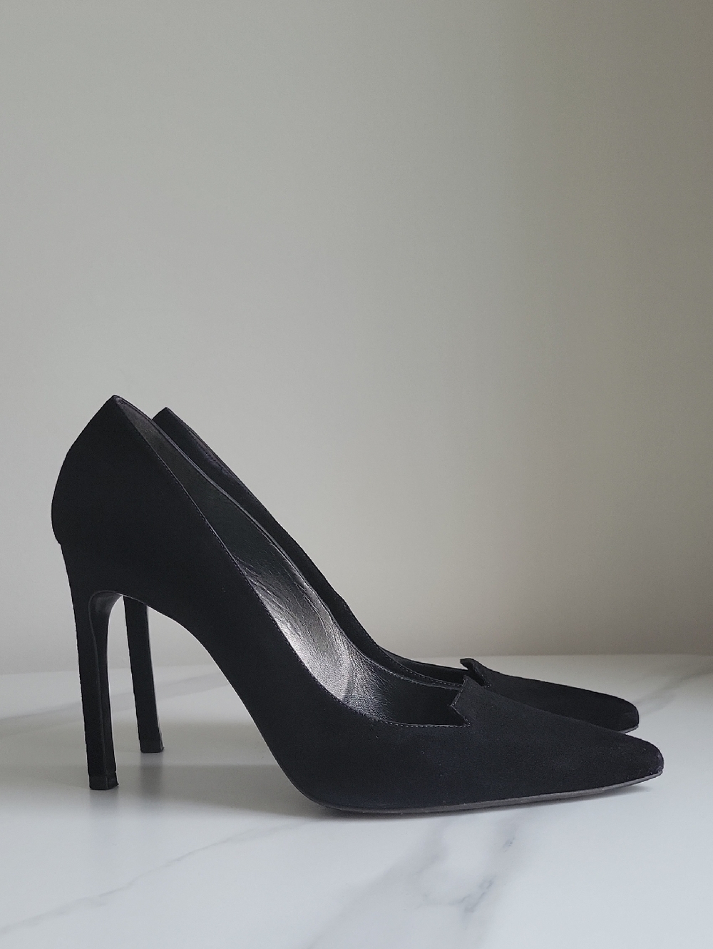 Stuart Weitzman Black Suede Pointed Toe Stiletto Pumps